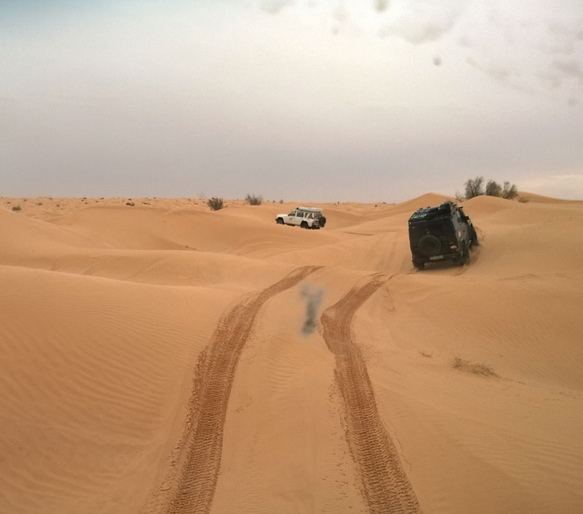 OutSide Service: Tunisia